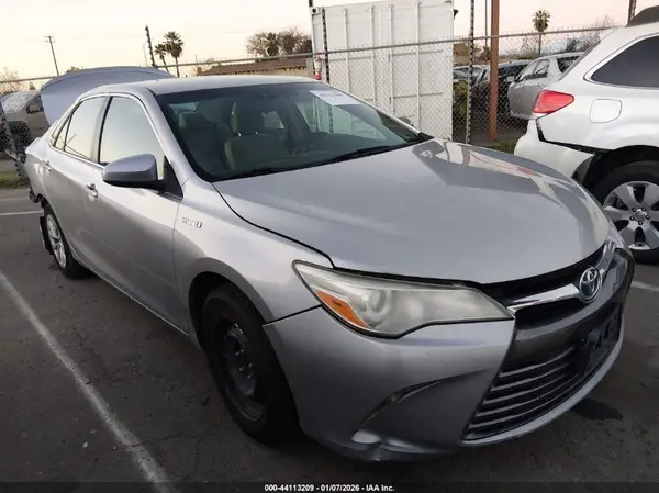 4T1BD1FK6GU178246 2016 TOYOTA CAMRY - Image 1