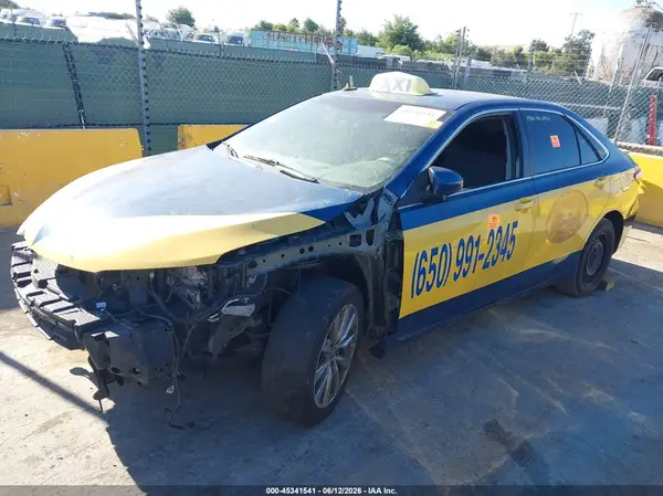 4T1BD1FK6GU179879 2016 TOYOTA CAMRY - Image 2