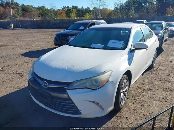 4T1BD1FK6GU183009 2016 TOYOTA CAMRY - Image 2