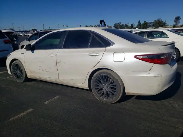 4T1BD1FK6GU183561 2016 TOYOTA CAMRY - Image 2