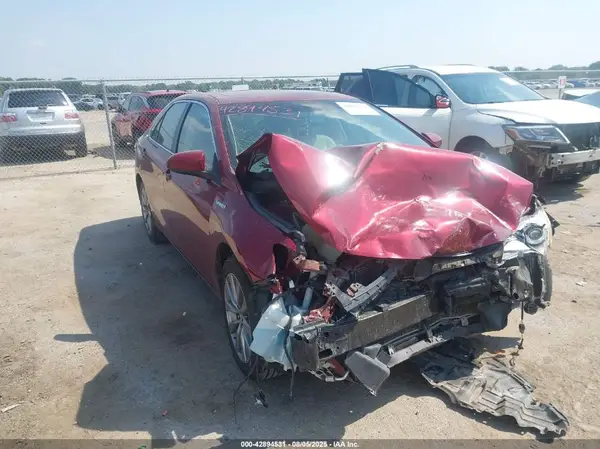 4T1BD1FK6GU184600 2016 TOYOTA CAMRY - Image 1