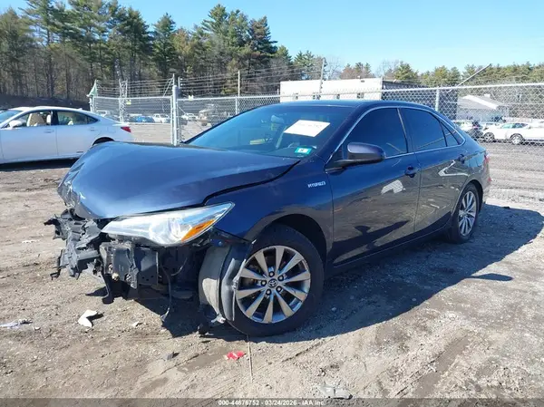 4T1BD1FK6GU194575 2016 TOYOTA CAMRY - Image 2