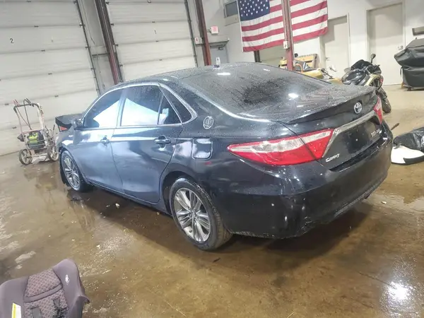 4T1BD1FK6GU196469 2016 TOYOTA CAMRY - Image 2