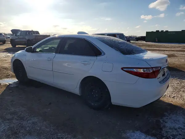 4T1BD1FK6GU196794 2016 TOYOTA CAMRY - Image 2