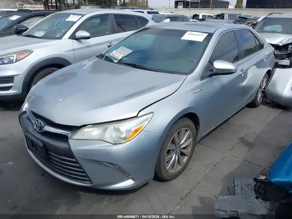 4T1BD1FK6GU198366 2016 TOYOTA CAMRY - Image 2