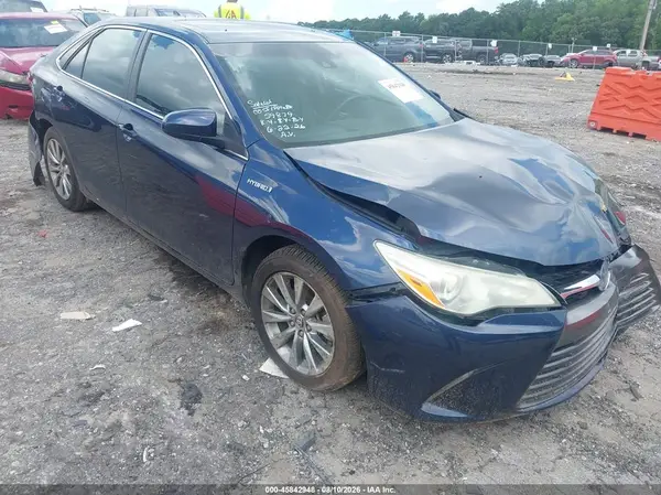 4T1BD1FK6GU198562 2016 TOYOTA CAMRY - Image 1