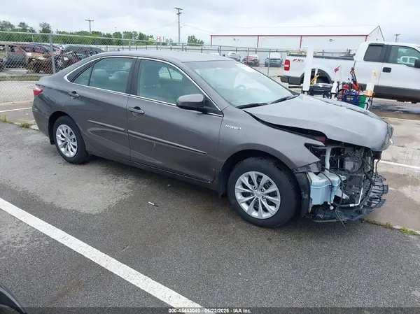 4T1BD1FK6GU198657 2016 TOYOTA CAMRY - Image 1