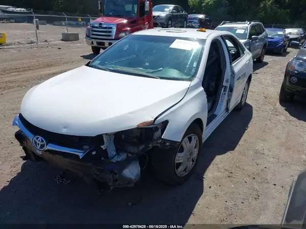 4T1BD1FK6GU199355 2016 TOYOTA CAMRY - Image 2