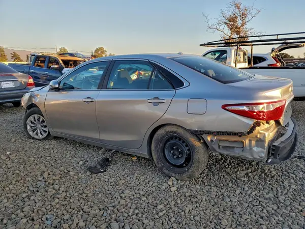 4T1BD1FK6GU199677 2016 TOYOTA CAMRY - Image 2