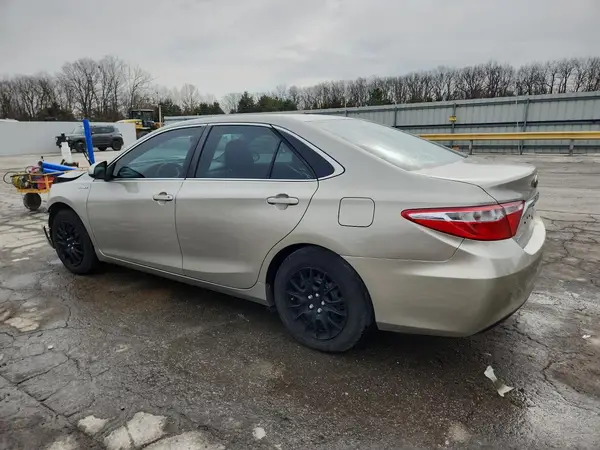 4T1BD1FK6GU199985 2016 TOYOTA CAMRY - Image 2