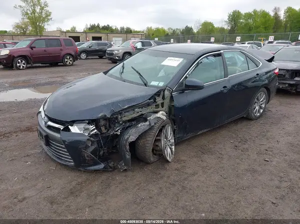 4T1BD1FK6GU200603 2016 TOYOTA CAMRY - Image 2