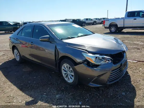 4T1BD1FK6GU200665 2016 TOYOTA CAMRY - Image 1
