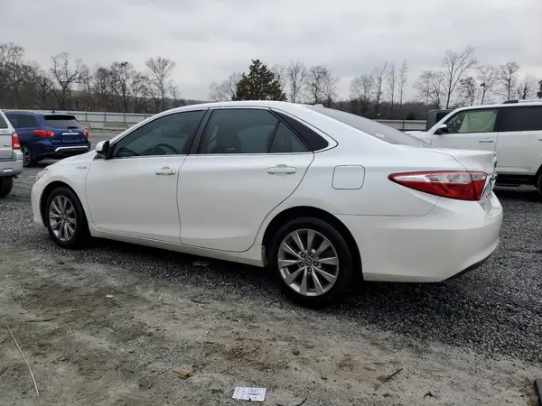 4T1BD1FK6HU201493 2017 TOYOTA CAMRY - Image 2