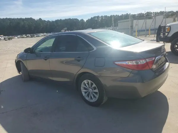 4T1BD1FK6HU202370 2017 TOYOTA CAMRY - Image 2