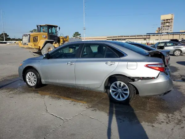 4T1BD1FK6HU204099 2017 TOYOTA CAMRY - Image 2