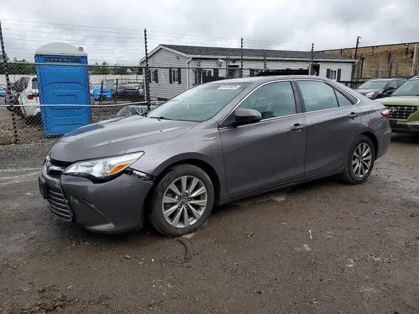 4T1BD1FK6HU205527 2017 TOYOTA CAMRY - Image 1