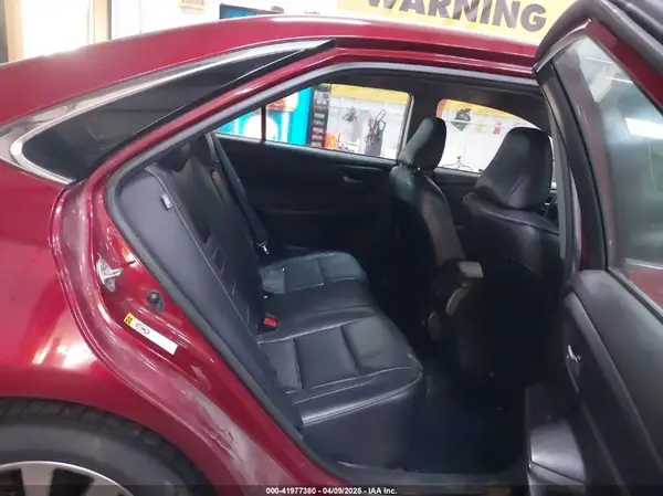 4T1BD1FK6HU205799 2017 TOYOTA CAMRY - Image 8