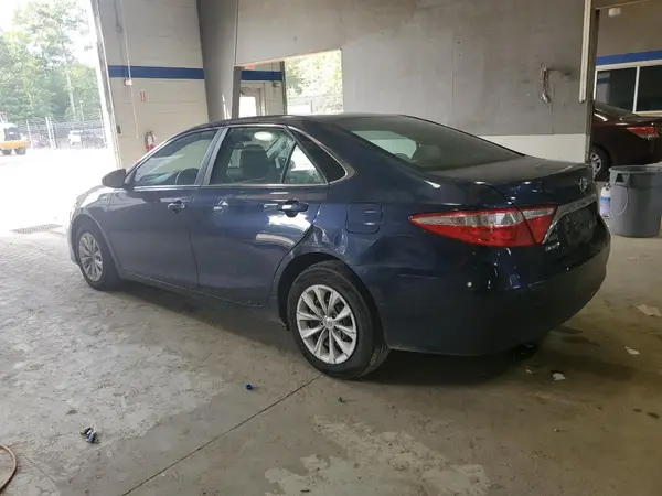 4T1BD1FK6HU214227 2017 TOYOTA CAMRY - Image 2