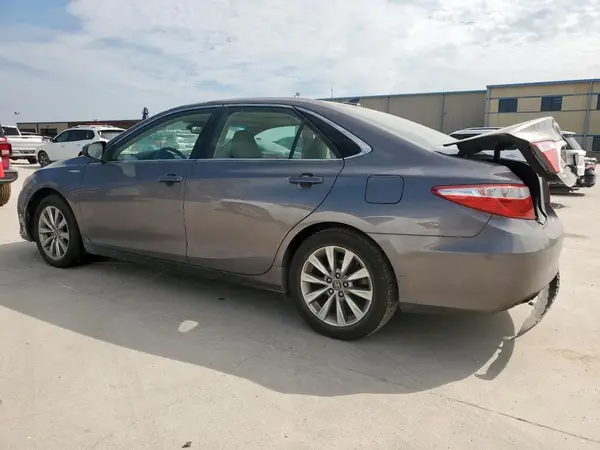 4T1BD1FK6HU216723 2017 TOYOTA CAMRY - Image 2