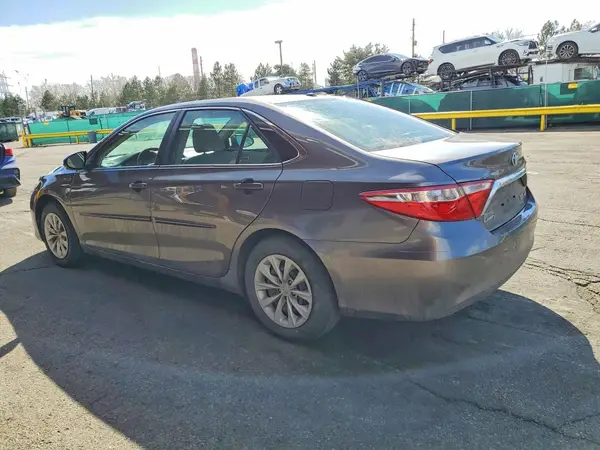 4T1BD1FK6HU220075 2017 TOYOTA CAMRY - Image 2