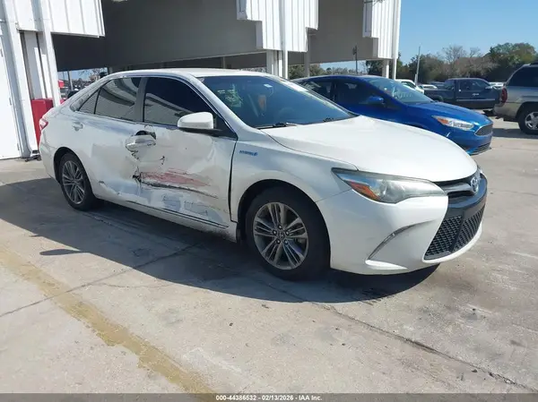 4T1BD1FK6HU222814 2017 TOYOTA CAMRY - Image 1