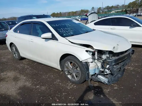 4T1BD1FK7GU179745 2016 TOYOTA CAMRY - Image 1