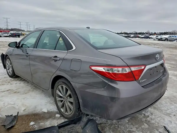 4T1BD1FK7GU181334 2016 TOYOTA CAMRY - Image 2