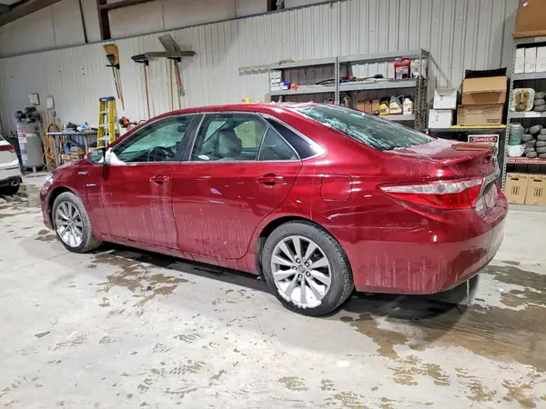 4T1BD1FK7GU184945 2016 TOYOTA CAMRY - Image 2