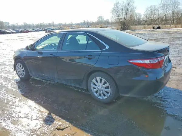4T1BD1FK7GU185450 2016 TOYOTA CAMRY - Image 2