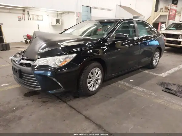 4T1BD1FK7GU188087 2016 TOYOTA CAMRY - Image 2