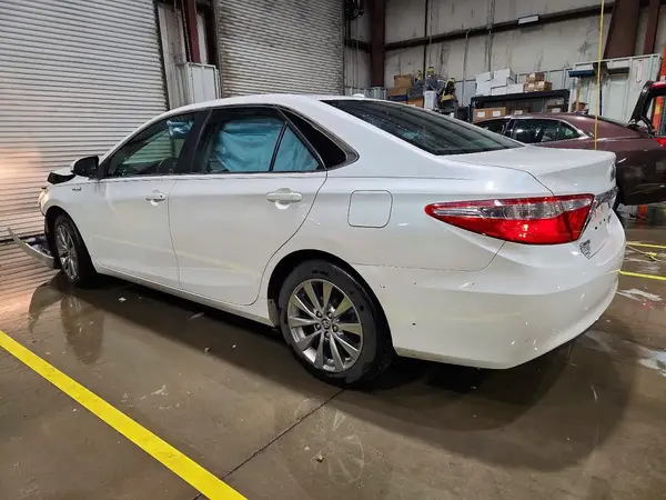 4T1BD1FK7GU192317 2016 TOYOTA CAMRY - Image 2