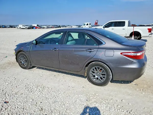 4T1BD1FK7GU194097 2016 TOYOTA CAMRY - Image 2