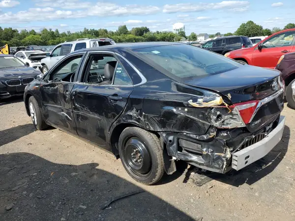 4T1BD1FK7GU197386 2016 TOYOTA CAMRY - Image 2