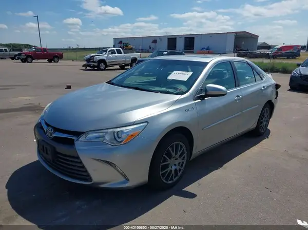 4T1BD1FK7GU200593 2016 TOYOTA CAMRY - Image 2