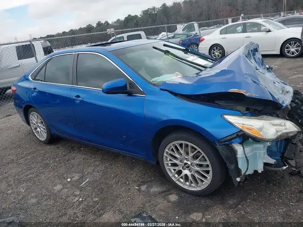 4T1BD1FK7HU204788 2017 TOYOTA CAMRY - Image 1