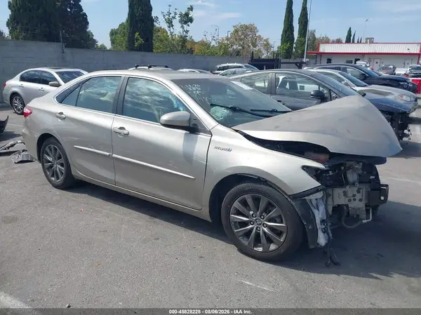 4T1BD1FK7HU205293 2017 TOYOTA CAMRY - Image 1