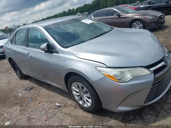 4T1BD1FK7HU207898 2017 TOYOTA CAMRY - Image 1