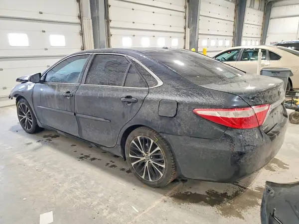 4T1BD1FK7HU209540 2017 TOYOTA CAMRY - Image 2
