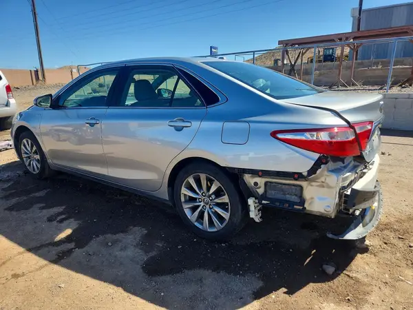 4T1BD1FK7HU210431 2017 TOYOTA CAMRY - Image 2