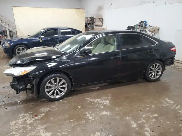 4T1BD1FK7HU211059 2017 TOYOTA CAMRY - Image 1