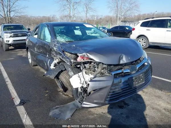 4T1BD1FK7HU213474 2017 TOYOTA CAMRY - Image 1