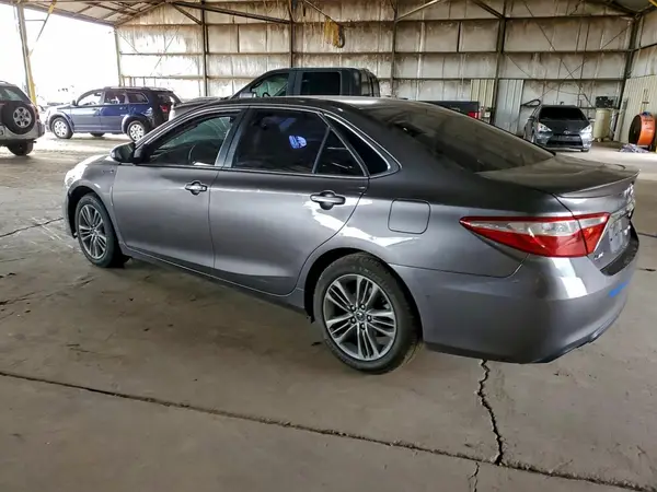 4T1BD1FK7HU213541 2017 TOYOTA CAMRY - Image 2