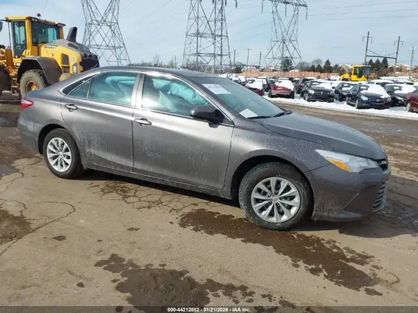 4T1BD1FK7HU215340 2017 TOYOTA CAMRY - Image 1