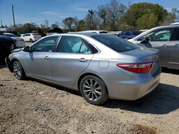 4T1BD1FK7HU221140 2017 TOYOTA CAMRY - Image 2