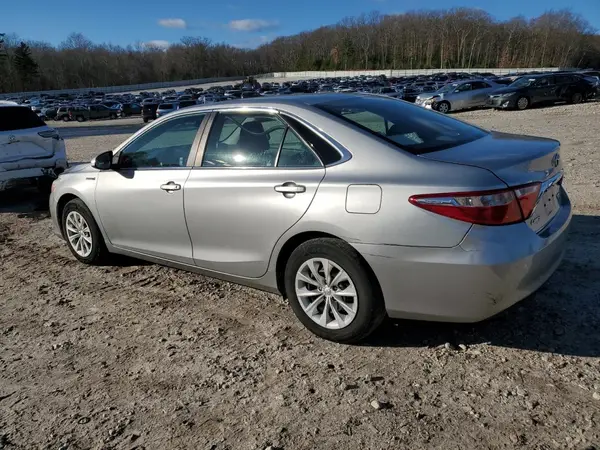 4T1BD1FK7HU224927 2017 TOYOTA CAMRY - Image 2
