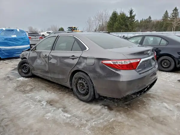 4T1BD1FK7HU227746 2017 TOYOTA CAMRY - Image 2