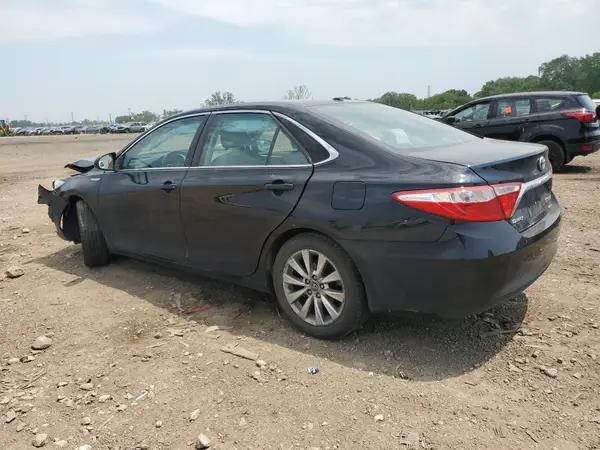 4T1BD1FK7HU231259 2017 TOYOTA CAMRY - Image 2
