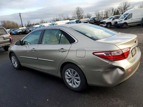 4T1BD1FK8GU179009 2016 TOYOTA CAMRY - Image 2