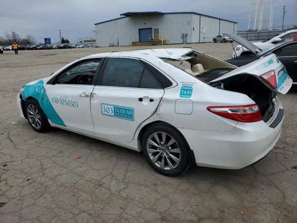 4T1BD1FK8GU184114 2016 TOYOTA CAMRY - Image 2