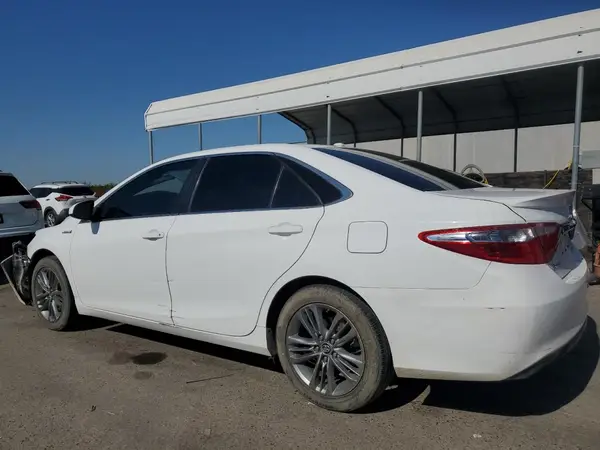 4T1BD1FK8GU185912 2016 TOYOTA CAMRY - Image 2